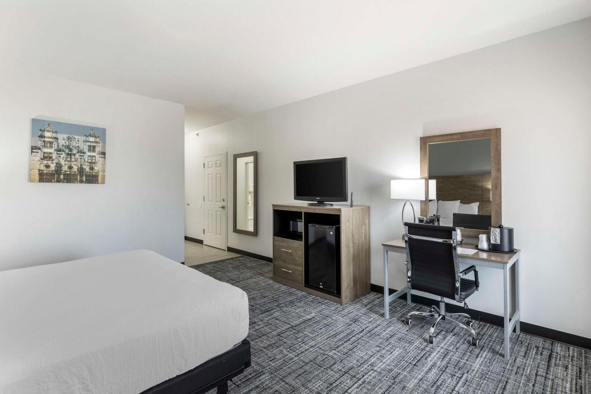 Best Western Plus Midamerica Hotel Mascoutah Dış mekan fotoğraf